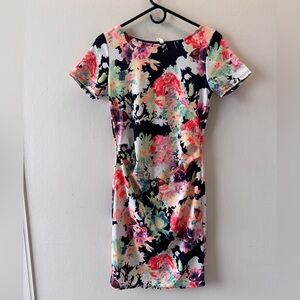 Maternity🤰Dress by Pink Blush size Small